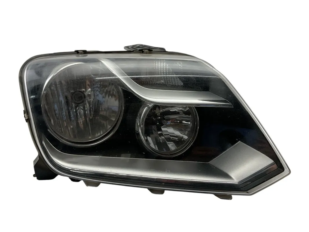 Farol Direito Volkswagen Amarok 2013