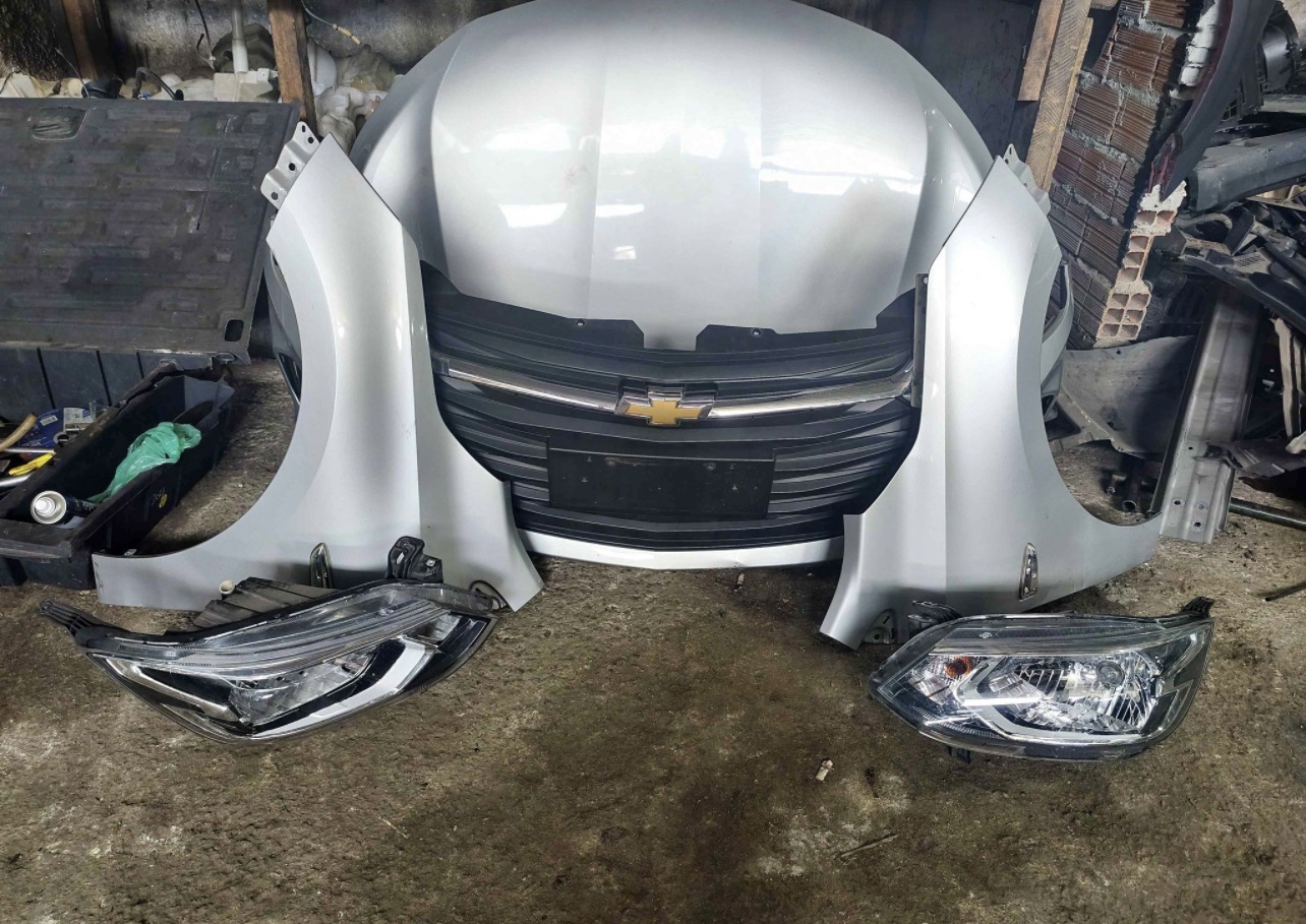 Kit Frente Chevrolet Onix Plus 2020 a 2024 Completo Capô + Paralama + Faróis + Grade