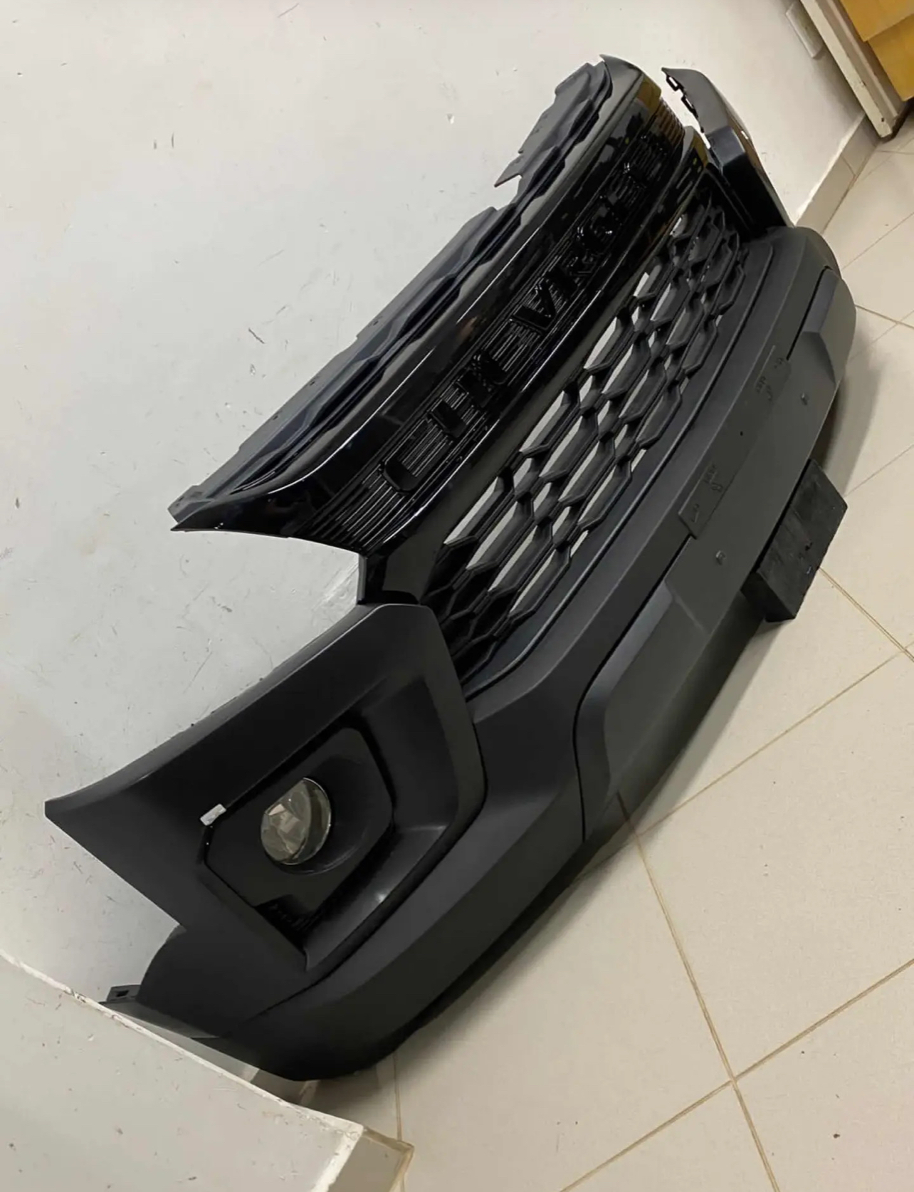 Para-choque Dianteiro Chevrolet S10 2021 a 2024 Completo com Grade e Milha